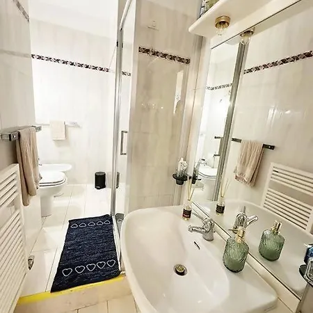 Apartment In1