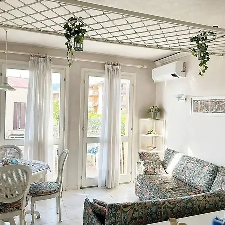 Apartment In1 *